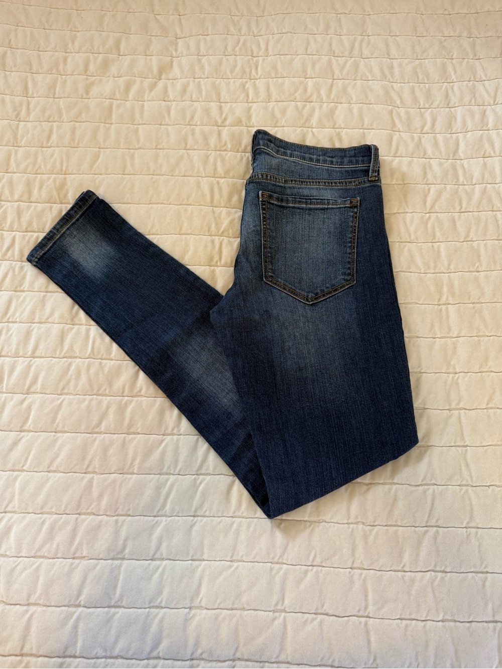 Banana Republic Women’s Dark Blue Skinny Jeans - Size 28